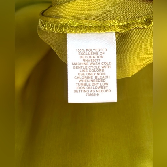 Ryegrass silky soft sheer olive green blouse, slight scallop lace sleeve Size XL - Picture 9 of 9